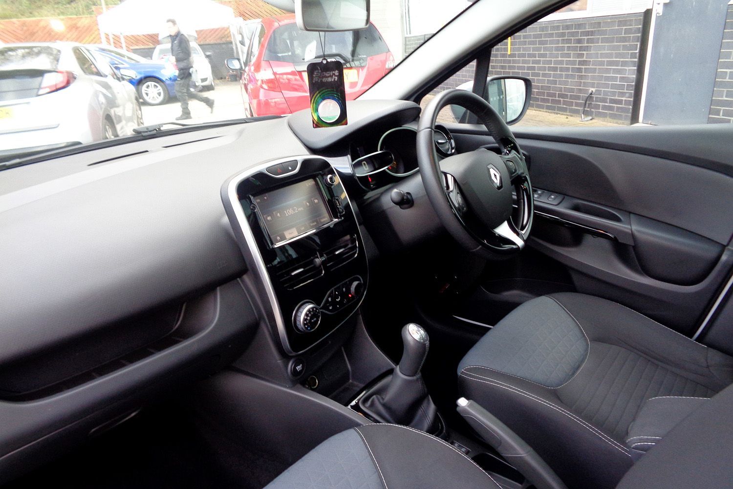 Used Renault Clio 0.9 TCE 90 Dynamique S Nav 5dr (LD65BBE ...